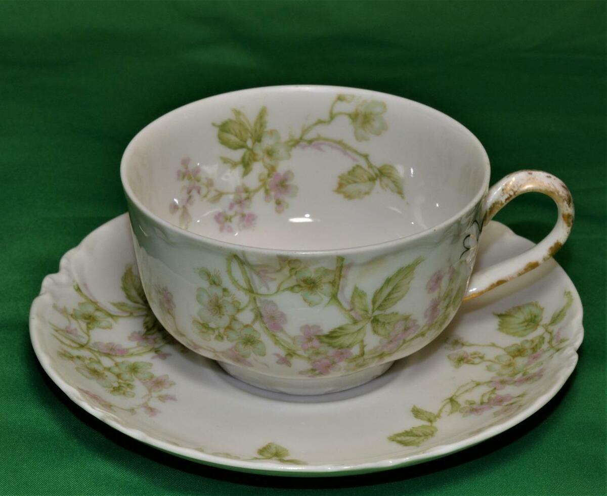 HAVILAND Limoges France China Green Leaves Pink FLOWERS Set HAVILAND Limoges France China Green Leaves Pink FLOWERS Set