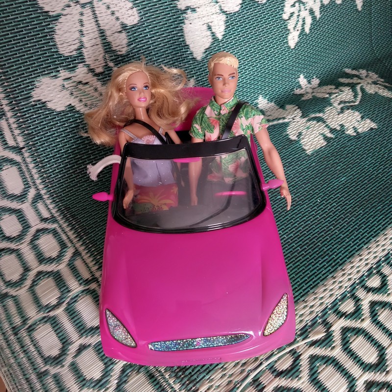 Mattel Barbie Beach Cruiser Car Barbie and Ken Doll And 2009 Hot Pink Spots Auto