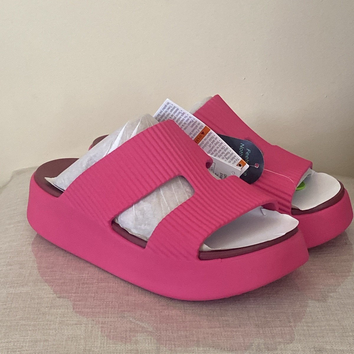 Crocs Women's Getaway Groove Platform H-Strap Sandal | Size 6