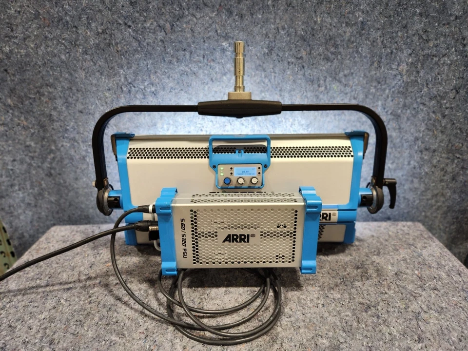 Панель мягкого освещения IRR S60-C SkyPanel RGBW цветная/белая светодиодная с блоком питания синяя - Изображение 4 из 4