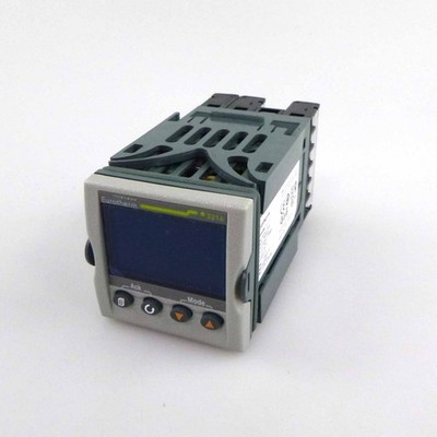 EUROTHERM Temperaturregler 3216 100 240VAC Typ: Celsius NOV