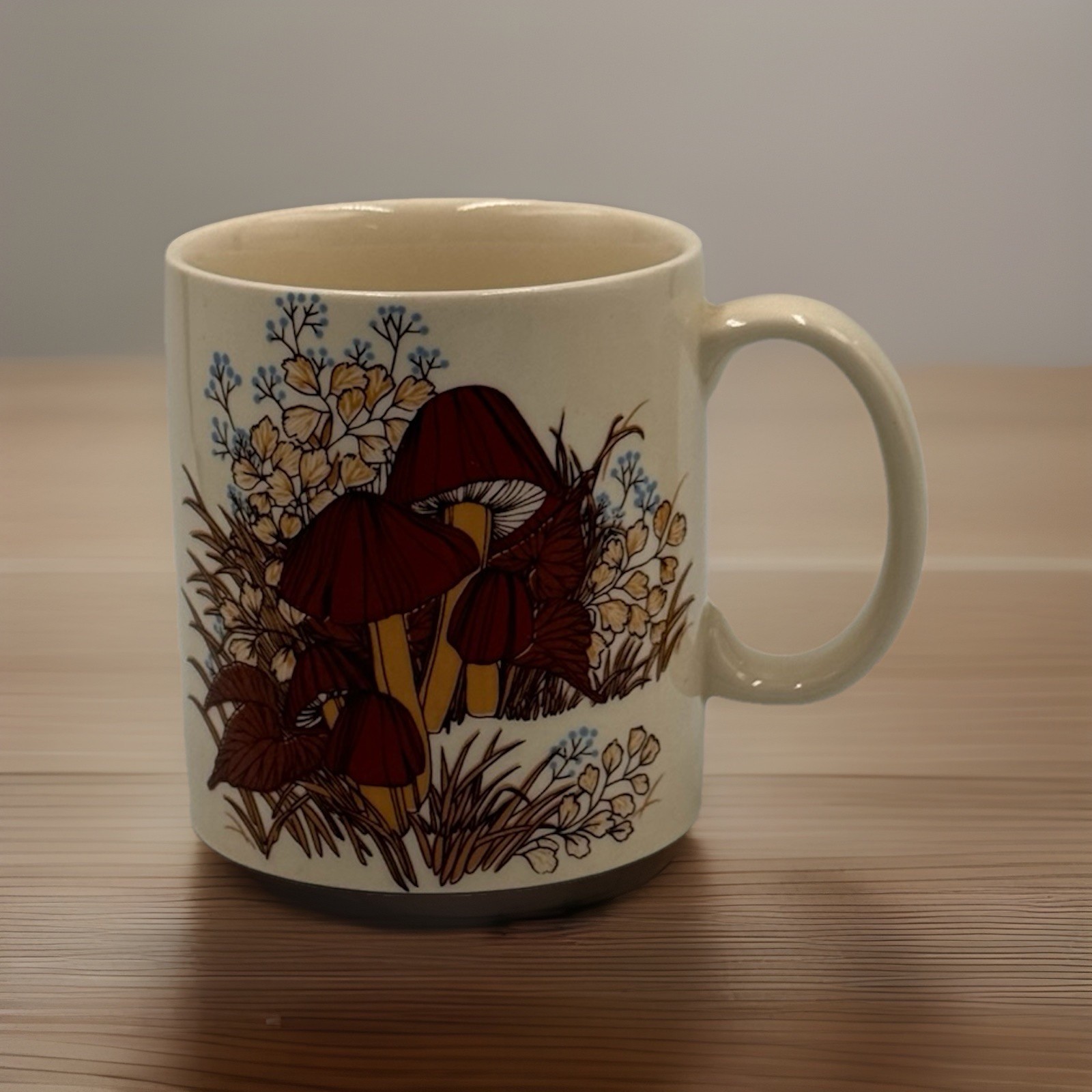 Vintage Otagiri Japan Mushroom Coffee Mug Gibson Greeting Cards Woodland