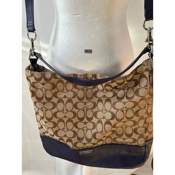 Bolso Hobo Coach Signature Cuero Púrpura Borde Lona Bandolera Cartera de Hombro Foto 2 de 4