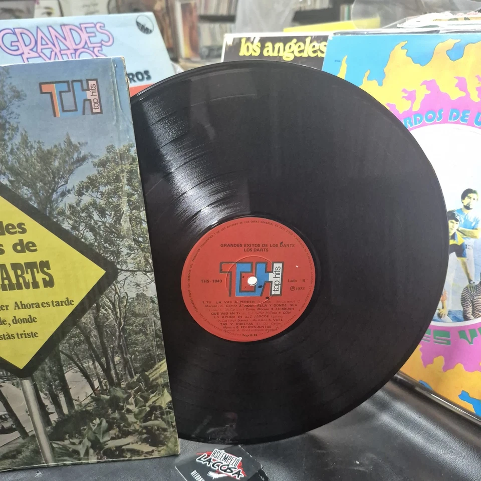 Los Darts – Grandes Exitos De Los Darts - Beat, Garage Rock, Venezuela, 1973 NM - Image 4 of 4