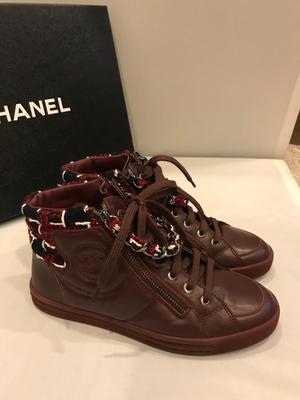 CHANELのハイヒール（予備リフト付き）