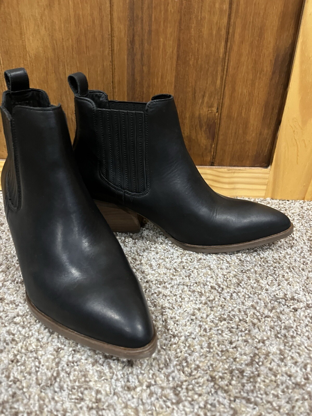 NWOB Patina Dakota Black Leather Chelsea Boots Western Pointed Toe Women's 9.5