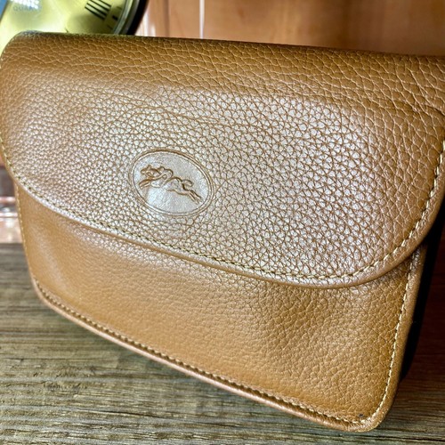 NOS LONGCHAMP LEATHER WALLET EMBOSSED LOGO CAMEL BEIGE 4.3" /5.9" MADE IN FRANCE - Imagen 8 de 9