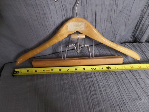 2 VINTAGE 16" SETWELL LADIES COMBINATION HEAVY DUTY WOODEN SUIT HANGERS - Picture 11 of 12