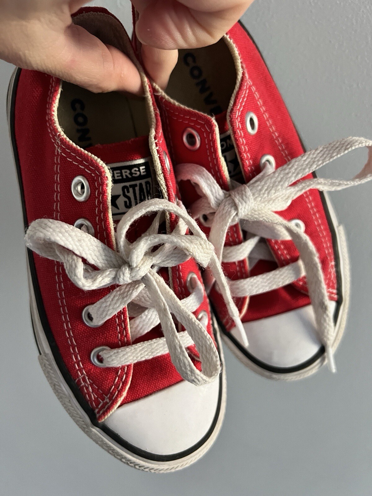 Converse Chuck Taylor All Star Sneakers Youth 11 Red Canvas Low Top