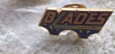 Saskatoon Blades (WHL) vintage junior hockey pin (bridge version logo)