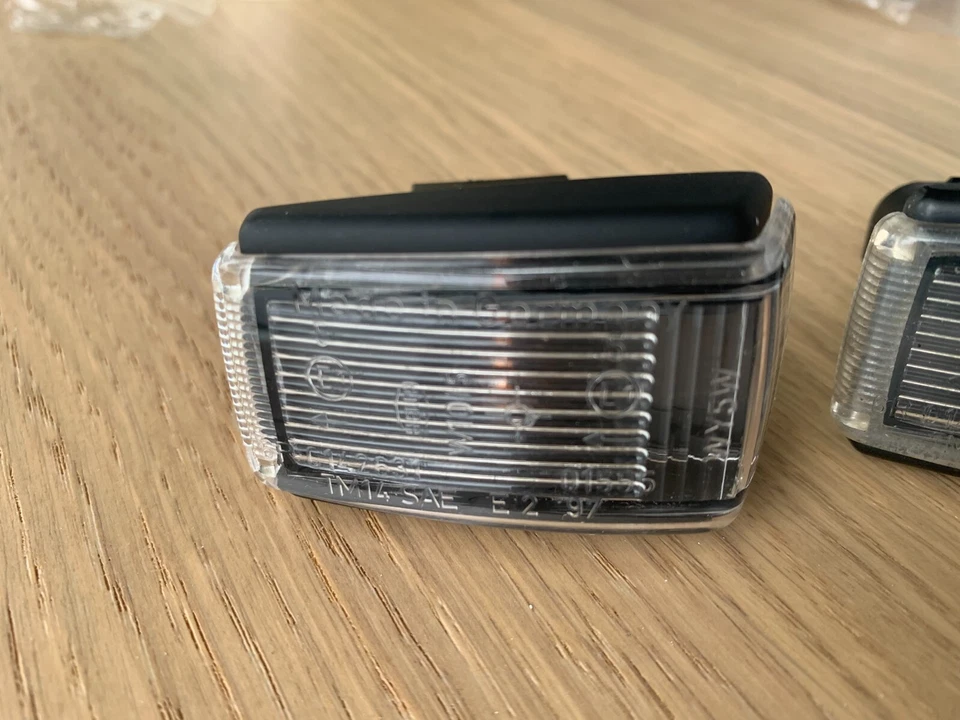 Luz de señalización lateral NOS para Volvo S70 V70 C70 S40 V40 9178885 OEM Foto 3 de 4