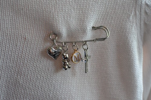Personalized Brooch Baby Keepsake Safety Pin Baptism gift Christening Newborn - Picture 3 of 6