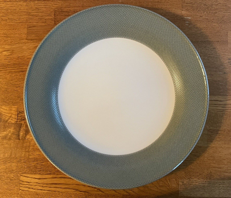 Noritake Stoneware 8042 Safari Green Round Platter 12 1/2"D