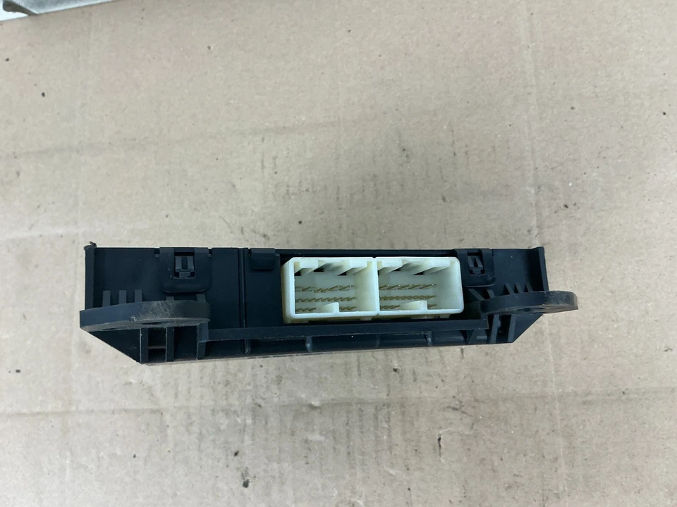 Módulo de control amplificador de temperatura de CA Toyota Prius 2006-2009 88650-47051 OEM Foto 3 de 4