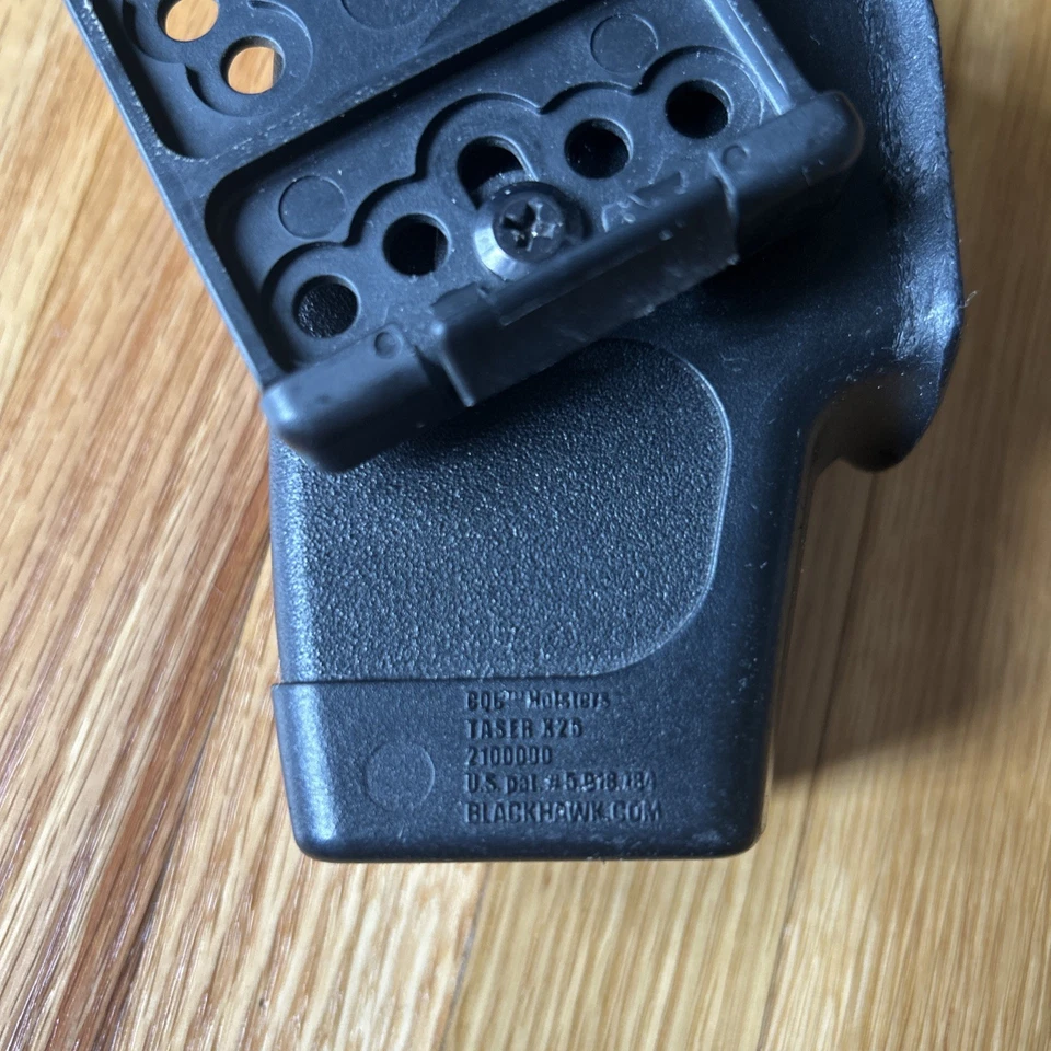 Funda Taser Blackhawk X26 2100090 negra lisa mano derecha  Foto 4 de 4