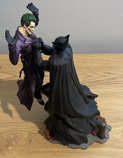 Batman vs Joker 28cm Arkham Origins Collector's Edition Action Figure Statue