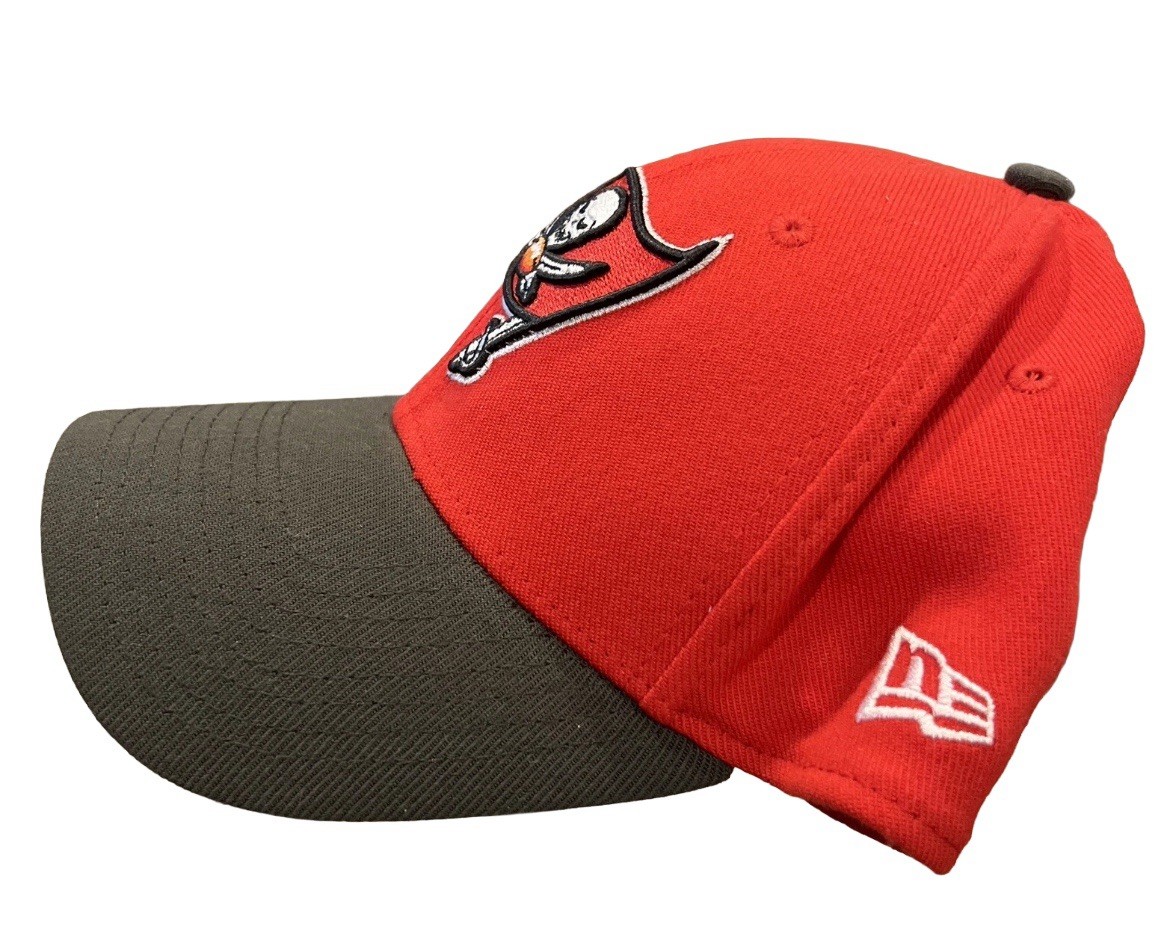 NFL Tampa Bay Buccaneers キャップ 赤　New Era Men's New Era Red/Black Tampa Bay Buccaneers Flipside 2Tone