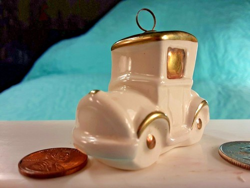 GOEBEL Christmas Ornament Ceramic Car VINTAGE - Picture 2 of 12