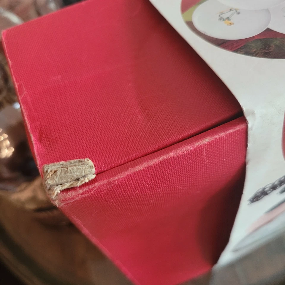 RACHAEL RAY 4 ИЗДЕЛИЯ ФАРФОРА ПРАЗДНИК ДЕСЕРТ ТАРЕЛКА КОМПЛЕКТ НОВЫЙ В КОРОБКЕ - Изображение 3 из 4