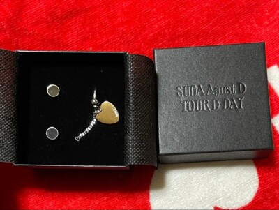SUGA Agust D TOUR D-DAY Official Earrings Set Silver Pierced SUGA Agust D TOUR D-DAY Official Earrings Set Silver Pierced