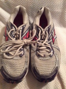 brooks gts go2 series