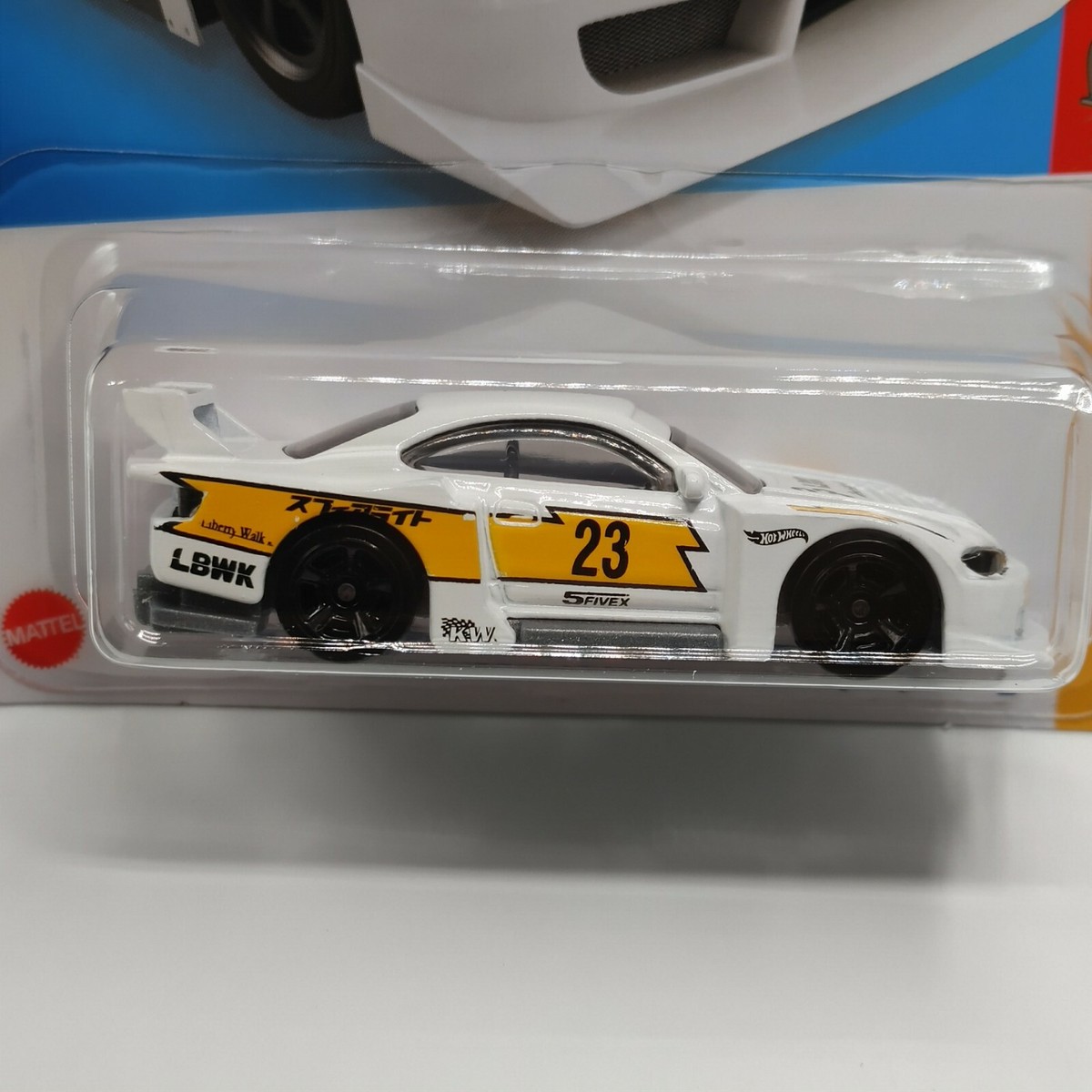 Hotwheels LB Super S. Nissan Silvia S15白 Amazon.com: Hot Wheels LB Super Silhouette Nissan Silvia, Turbo 6