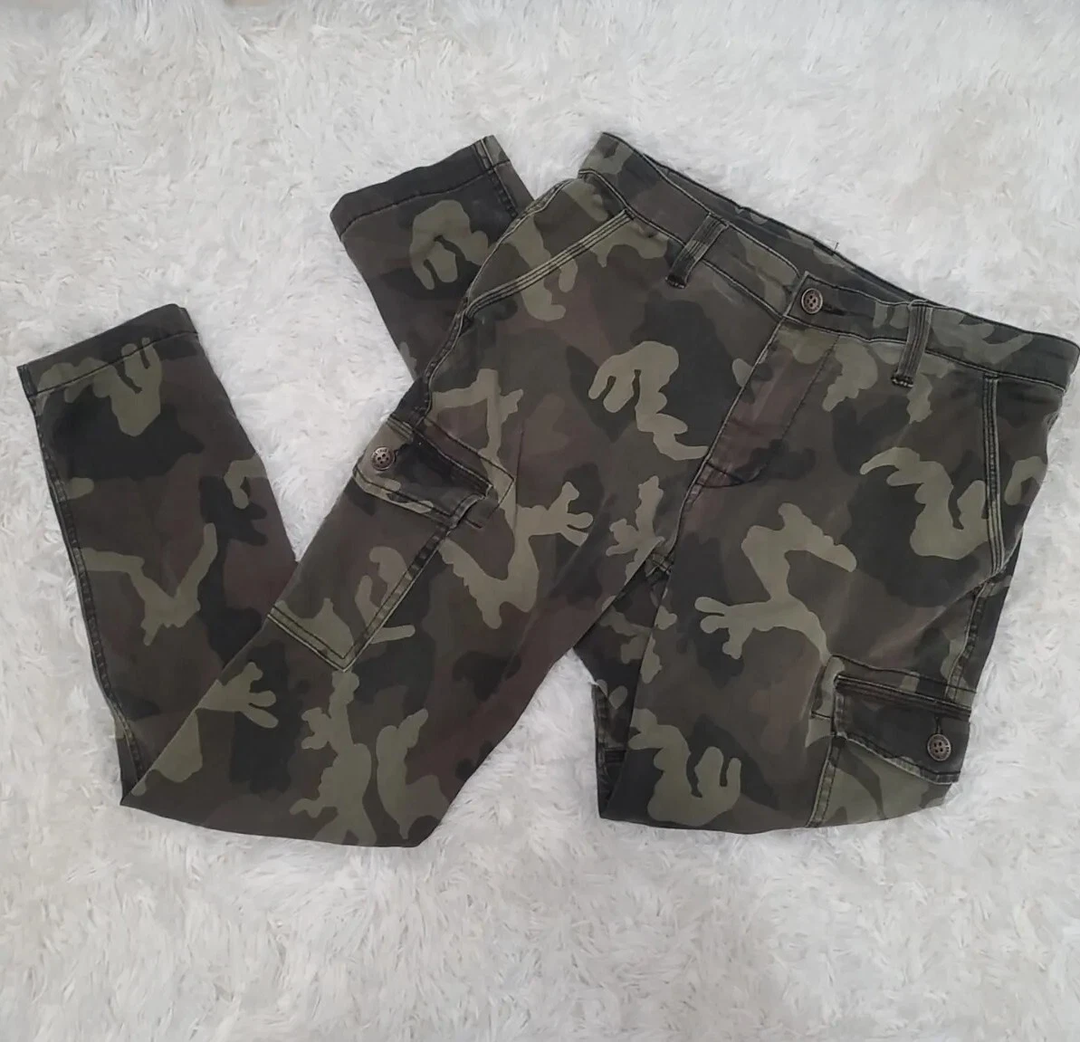 True religion shop camo cargo pants