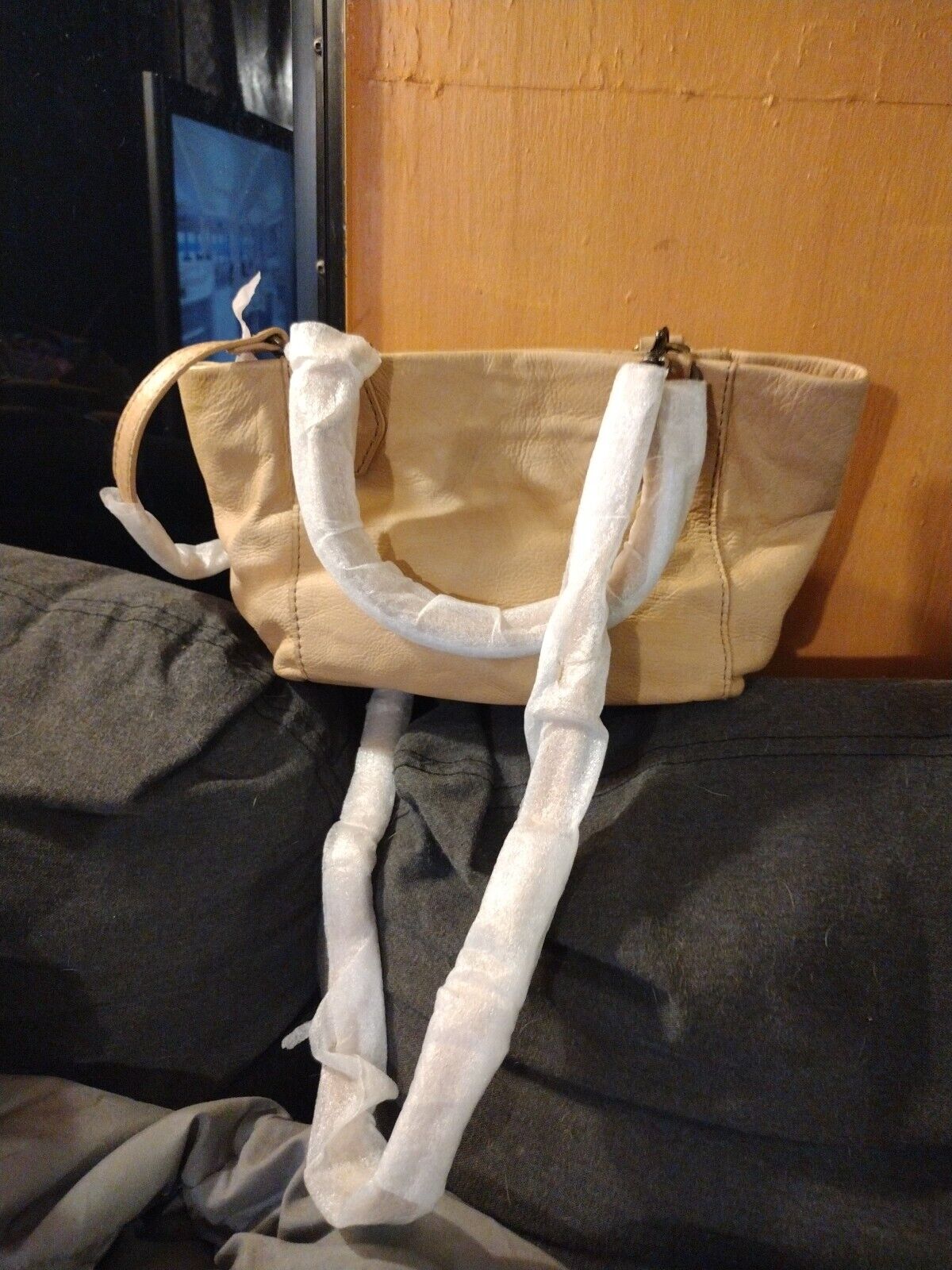 Picture 2 of 3