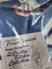 VINTAGE, NEW IN PACKAGE  CANVAS FLOOR CLOTH KIT COUNTRY ROOSTER  DAISY KINGDOM. 