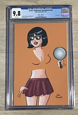 ARCHIE HALLOWEEN SPECTACULAR #1 COLLECTOR'S EDITION B VELMA COSPLAY CGC 9.8
