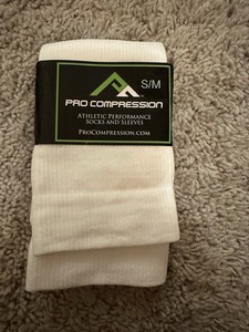 PRO Compression Sleeve S/M White Athletic Performance Maximum Comfort Recovery