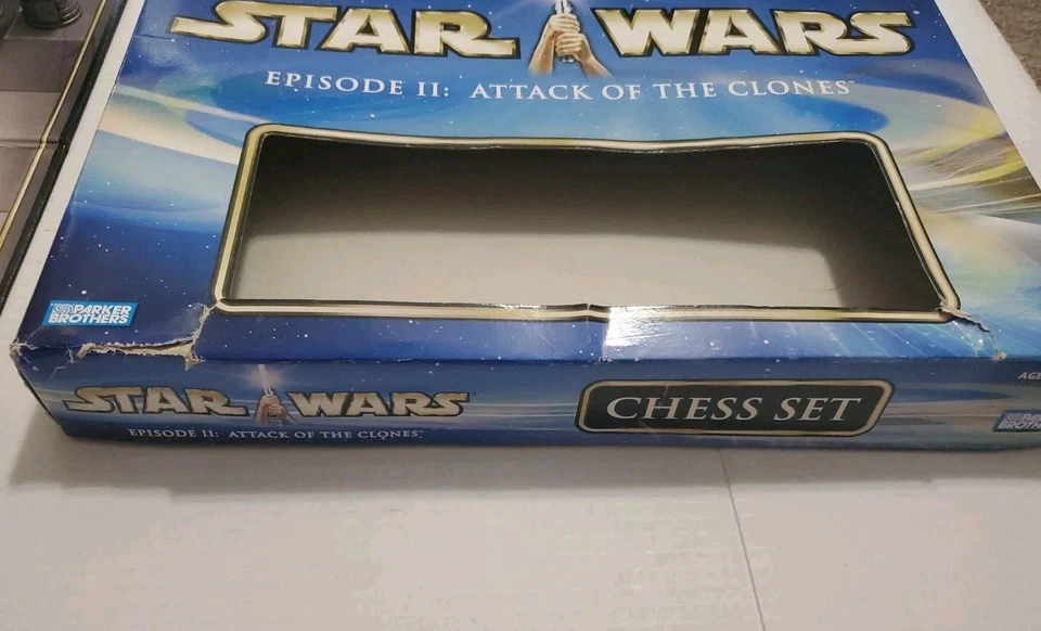 Juego de Ajedrez Star Wars Episodio II El Ataque de los Clones 2003 Hasbro Parker Brothers Foto 4 de 4