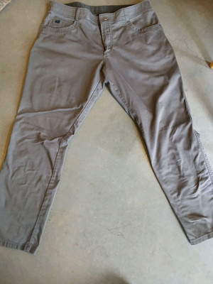 Kuhl Revolt Hiking Pants Mens Size  40 X 32 Khaki Style