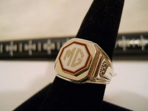 MG RED & WHITE 1950-60 Nickel Silver Ring Enamel Chrome Medallion Choice Size - Picture 8 of 12