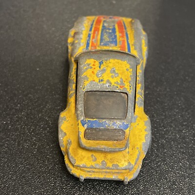 Vintage Hot Wheels Redline 1974 Porsche Carrera P-911 In Yellow