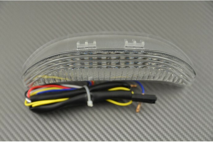 Feu arrière LED transparent CBR 1000 RR look épuré pour balades et sorties piste