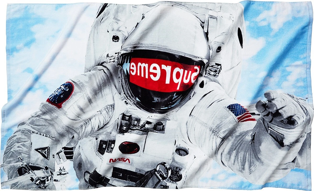SERVIETTE DE PLAGE ASTRONAUTE SUPRÊME SS15 AVEC SAC ET AUTOCOLLANTS