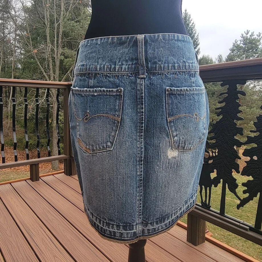 JEANS PLATEADOS DE COLECCIÓN - FALDA VAQUERA VAQUERA CON CIERRE DE ENCAJE DE CUERO (TALLA 29 CINTURA) Foto 4 de 4