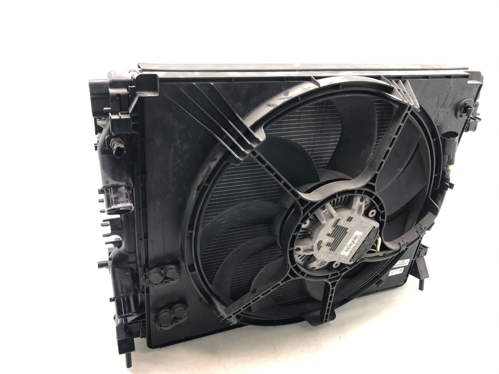 2014-2020 MASERATI GHIBLI S 3.0L V6 RADIATOR CONDENSER COOLER FAN ASSEMBLY OEM.