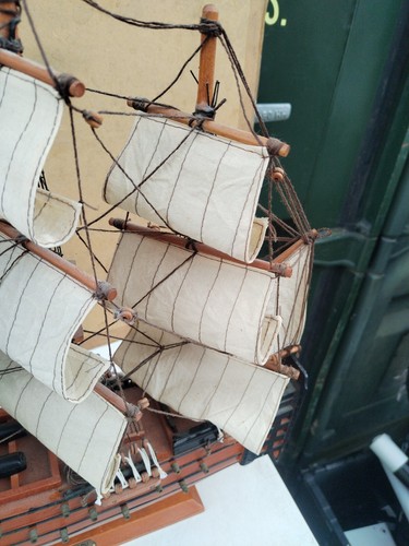 A MODEL OF H.M.S VICTORY Wooden Ship Large - Foto 15 di 23