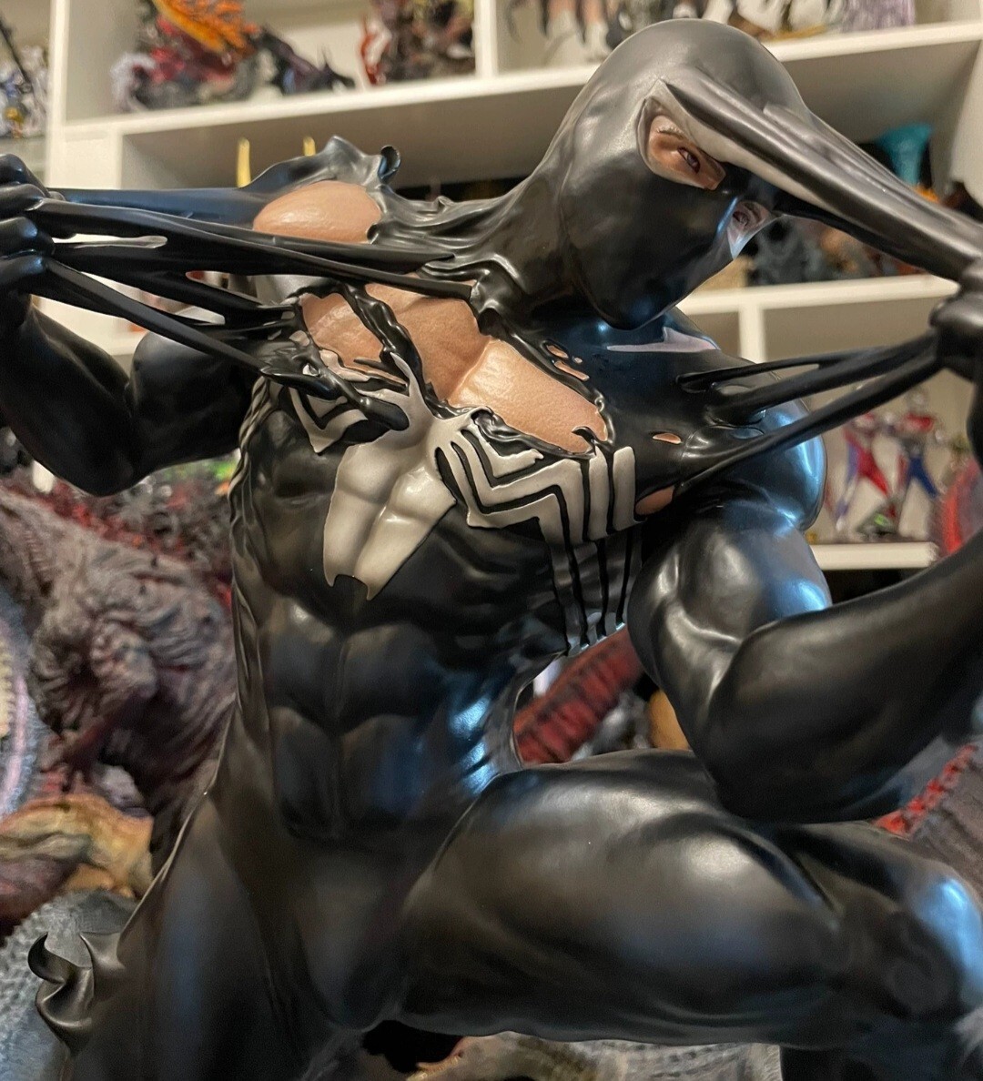 Symbiote Spiderman Transformation 1/4 Scale Custom Statue By Caleb Nefzen
