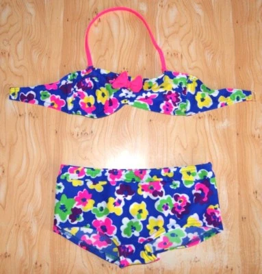MAILLOT DE BAIN 2 PIECES BIKINI OU BANDEAU FILLE 8 ANS BLEU FLEUR NEUF - Photo 1/4