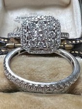 Stunning Ernest Jones18 carat white  1 carat diamond bridal set