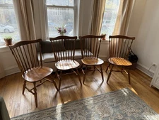 Ethan Allen Solid Maple Windsor Dining Chairs – Set of 4 (Excellent Condition)