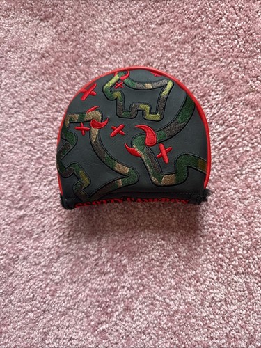 Scotty Cameron Custom Shop Camo Junk Yard Dog RH Mid Round Putter Headcover