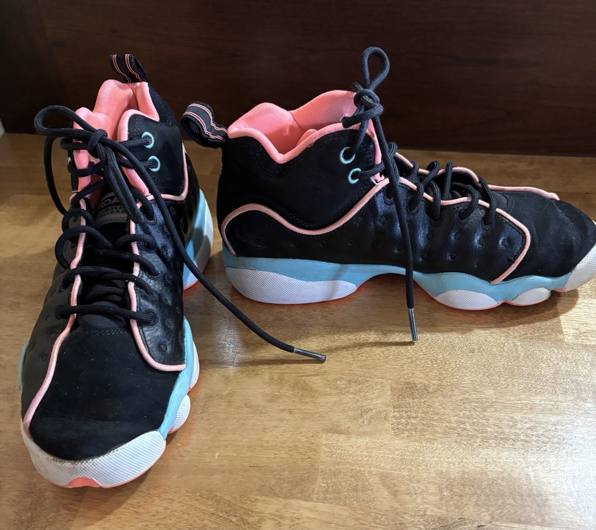 RS Nike Jordan Jumpman Team 2 'Black Crimson Pulse' (820276-001