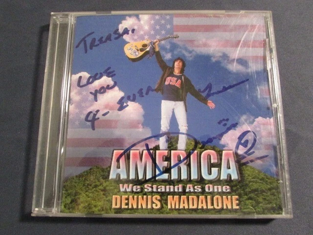 DENNIS MADALONE AMERICA WE STAND AS ONE CD SINGLE AUTOGRAPHED DISC & BOOKLET OOP Foto 3 de 4