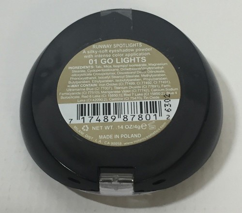 MILANI Runway Eyes Silky Soft Eye Shadow #01 GO LIGHTS .14 Oz New Sealed - Picture 2 of 2