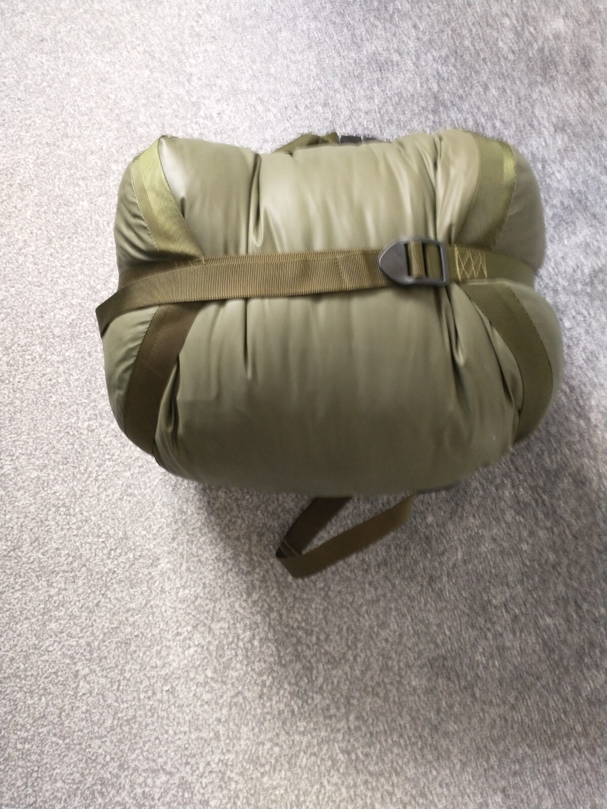British Army Artic Sleeping Bag Complete With Compress Bag And Sleeping
