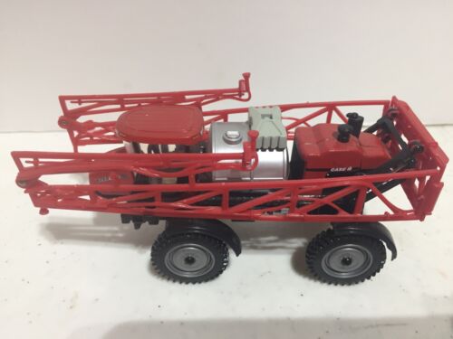Case/IH 4260 Field Sprayer w Wide Adjustable Boom & Ladder 1/64 Scale by Ertl - Picture 3 of 8